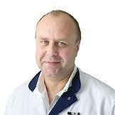 Врач Хомяков Олег Вячеславович